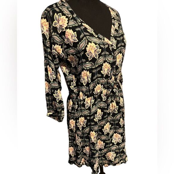O'Neill Women's Lotus Black Floral LS Button Front/ Drawstring dress, size M - Picture 7 of 9
